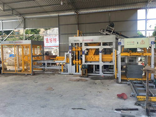 安寧半自動免燒磚機生產廠家服務為先，昆明空港經濟區創茂塑料制品廠柜臺